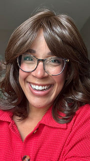 Brea @getwiggywithbrea wearing ON MY WAY by RAQUEL WELCH in color RL4/6 BLACK COFFEE | Dark Brown Evenly Blended with Medium Brown