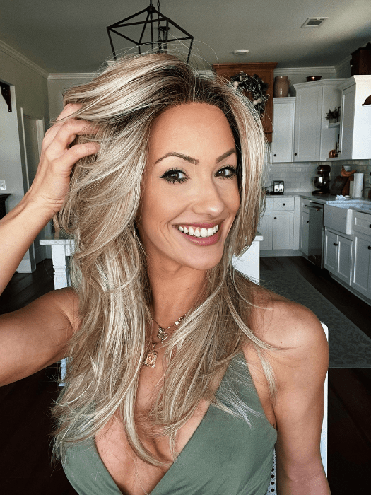 Jenna Fail @jenna_fail wearing MIRAGE by ELLEN WILLE in color CHAMPAGNE-ROOTED 24.25.20 | Light Beige Blonde, Medium Honey Blonde, and Platinum Blonde Blend with Dark Roots