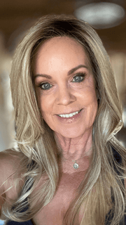 Susan Sparks @sparkles_intheworld wearing MIRAGE by ELLEN WILLE in color CHAMPAGNE-ROOTED 24.25.20 | Light Beige Blonde, Medium Honey Blonde, and Platinum Blonde Blend with Dark Roots