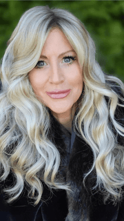Natalie Gray @vanish.into.thin.hair wearing SARAH by JON RENAU in color FS17/101S18 PALM SPRINGS BLONDE | Light Ash Blonde with Pure White Natural Violet Bold Highlights, Shaded with Dark Natural Ash Blonde