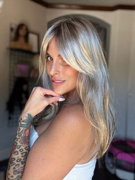 Tahnee Brown @thehairmama wearing CAMILLA by JON RENAU in color 12FS8 SHADED PRALINE | Light Gold Brown, Light Natural Gold Blonde & Pale Natural Gold-Blonde Blend, Shaded with Medium Brown