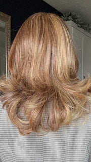 Carly @carlynwilson84 wearing CURVE APPEAL by RAQUEL WELCH WIGS in color RL29/25 GOLDEN RUSSET | Ginger Blonde Evenly Blended with Medium Golden Blonde
