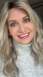 Emily @she_sheds_more wearing HEIDI by JON RENAU in color 22F16S8 VENICE BLONDE | Light Ash Blonde and Light Natural Blonde Blend Shaded with Medium Brown
