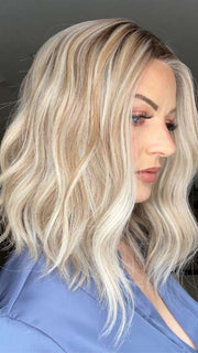 Sandy @i_be_wiggin wearing MIU by BELLETRESS in color BURNT BISCUIT BLONDE | A Blend of Sand, Honey, and Creamy Soft Blonde with a Medium Root
