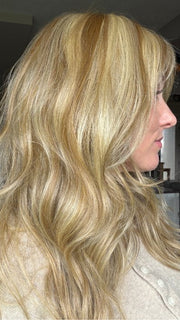 Carly wearing POSH WAVEZ by RENE OF PARIS in CREAMY TOFFEE R | Rooted Dark Blonde Evenly Blended with Light Platinum Blonde and Light Honey Blonde