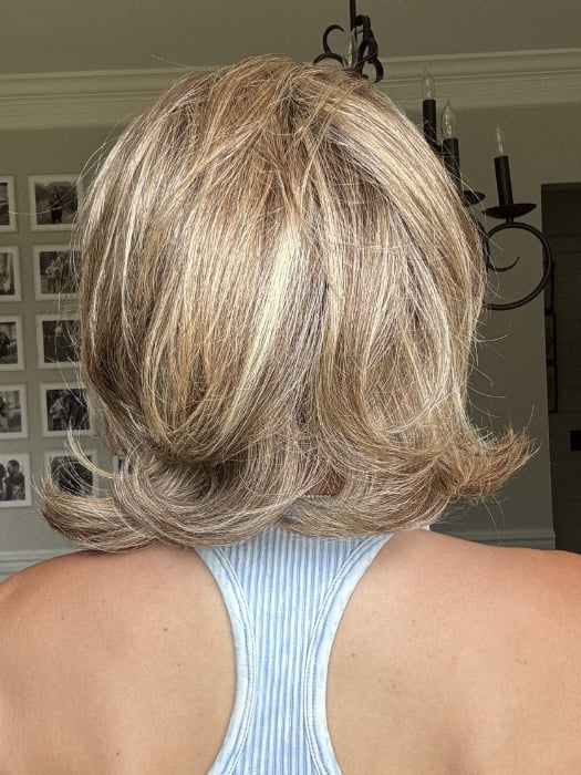 Crystal @crystallhoneycutt is wearing UPSTAGE LARGE by RAQUEL WELCH in RL12/22SS SHADED CAPPUCCINO | Light Golden Brown Evenly Blended with Cool Platinum Blonde Highlights with Dark Roots