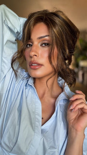 Roxie wearing MAEVE by JON RENAU in 6F27 CARAMEL RIBBON | Brown with Light Red-Gold Blonde Highlights & Tips