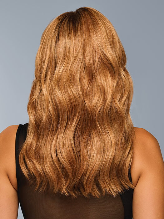 Model is wearing color RL29/33SS ICED PUMPKIN SPICE | Strawberry Blonde Shaded with Dark Red-Brown