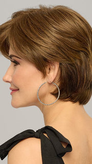 The monofilament top and lace front provides the appearance of natural hair growth from the scalp