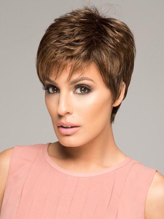 WINNER ULTRA PETITE Raquel Welch in SS11/29 NUTMEG |  Light Reddish Brown and Golden Copper Highlights With Dark Brown Roots