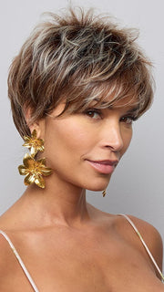 Model is wearing RIN in SNOWY UMBER  R | Medium Ginger Brown base with White Blond highlights