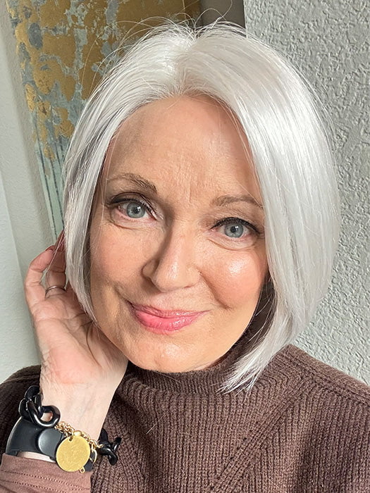 Mel B. @mels.be.ageless wearing SHELBY by JON RENAU in color 60 WINTER SUN | Pure White