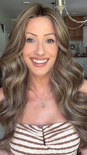 Jenna @jenna_fail wearing SOPHIA by BELLE TRESS in color CAPPUCINO LATTE R | A Deep Brunette with blonde and red highlights throughout
CAPPUCINO LATTE R | A Deep Brunette with blonde and red highlights throughout