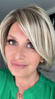Emily H. @she_sheds_more wearing IDALIA by JON RENAU in color 12FS12 MALIBU BLONDE | LIght Gold Brown, Light Natural Gold Blonde, Pale Natural Gold-Blonde Blend, Shaded with Light Gold Brown
