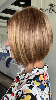Lisa @beautifulyouwigreviews wearing ELITE by ELLEN WILLE in color MOCCA MIX | Medium Brown, Light Brown, and Light Auburn blend

