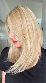 Jenny B. @thewiggygirl wearing SIENNA LITE by JON RENAU in color 14/88H VANILLA MACARON | Light Natural Blonde & Light Natural Gold Blonde Blend
