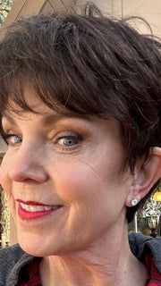 Susan @an_affair_with_hair wearing Estate by Ellen Wille in color Dark Chocolate Mix | Dark Auburn, Deep Copper Brown, and Darkest Brown Blend