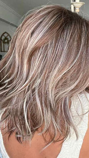 Jenna Fail @jenna_fail wearing DAZZLING WAVEZ by RENE OF PARIS in color SNOWY UMBER R | Medium Ginger Brown base with White Blond highlights