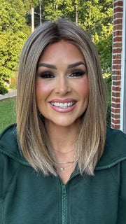 Crystal @crystallhoneycutt wearing DRIVE by ELLEN WILLE in color BERNSTEIN ROOTED 12.24.27 | Light Brown base with subtle Light Honey Blonde and Light Butterscotch Blonde highlights and Dark Roots