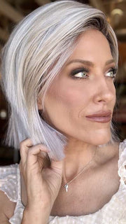 Kristyna @kristynamoore wearing ELLIS by ESTETICA DESIGNS in color SILVERSUN/RT8 | ICED BLONDE WITH SOFT SAND & GOLDEN BROWN ROOTS
