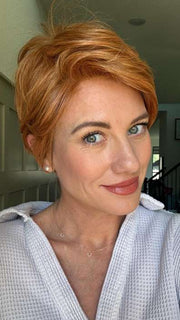 Jenny B. @thewiggygirl wearing PALO ALTO by BELLETRESS in color SIENNA SPICE | A true light strawberry blonde/red with low light and highlights
