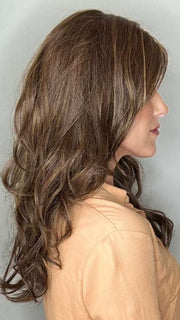 Kristyna @kristynamoore wearing LYNDON by RENE OF PARIS in color MARBLE-BROWN-R | Medium Brown Evenly Blended with Light Honey Brown With Dark Roots
