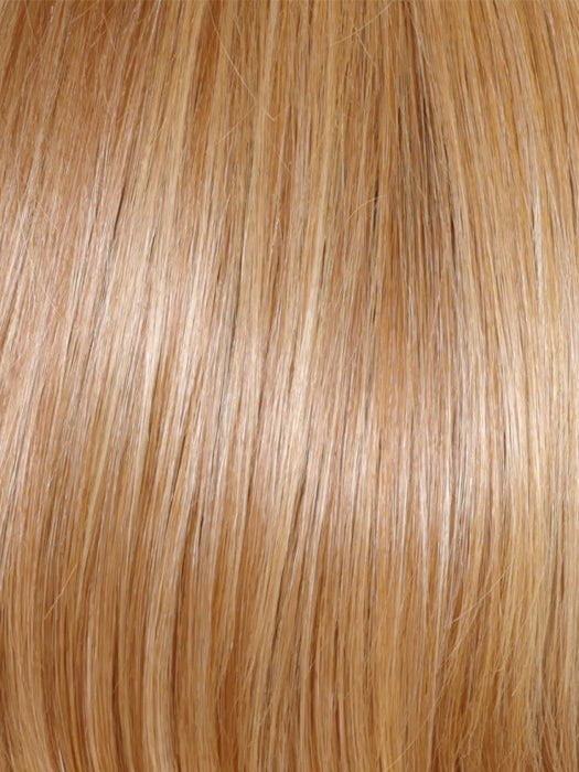 CARAMEL BLONDE R | Light Brown Rooted, with a blend of Light Gold Blonde, hint of Strawberry Blonde and Light Auburn with the balance of Cool, Light Blonde Highlights.