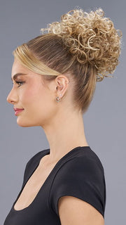 12F PECAN PRALINE | Light Gold Brown, Light Natural Gold Blonde and Pale Natural Gold-Blonde Blend