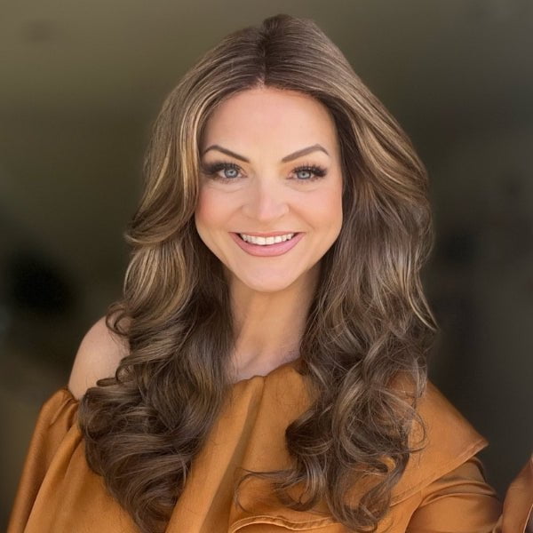 Lia II by Ellen in shade Light Bernstein Rooted