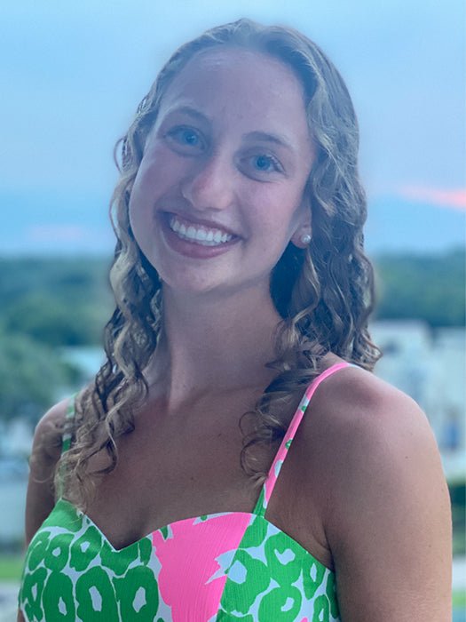 2021 Hair Loss Scholarship Winner Abigail Wilson