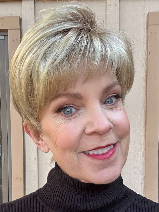 Featured Here: Tiffany by Envy in shade Champagne Shadow