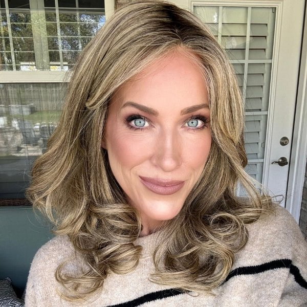 Paige Petite by Envy in shade Light Blonde