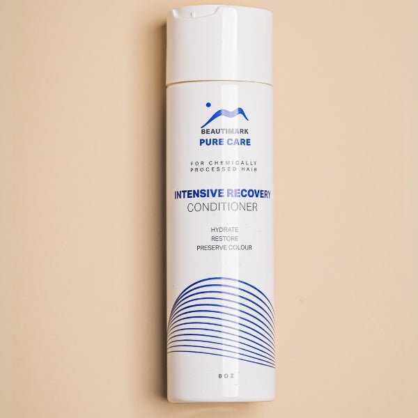 Featured Here: Julianne Lite by Jon Renau in shade 12FS12 Malibu Blonde