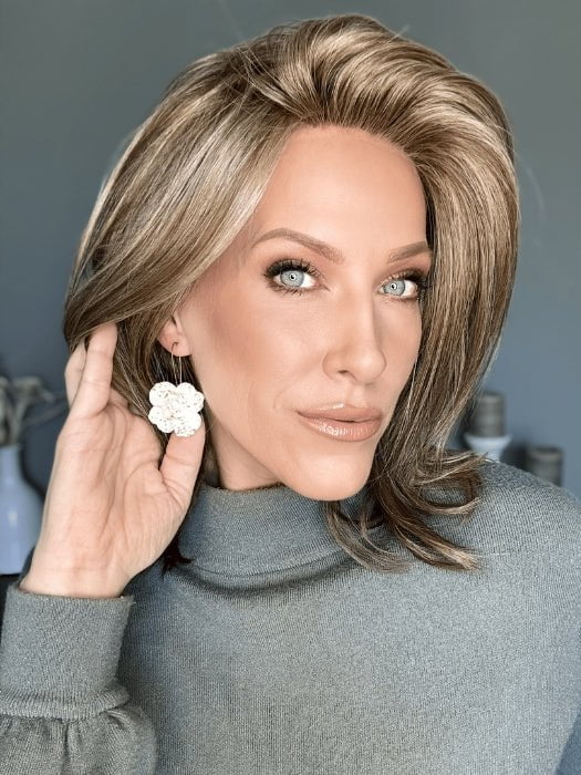 Zoey by Envy in shade Almond Breeze