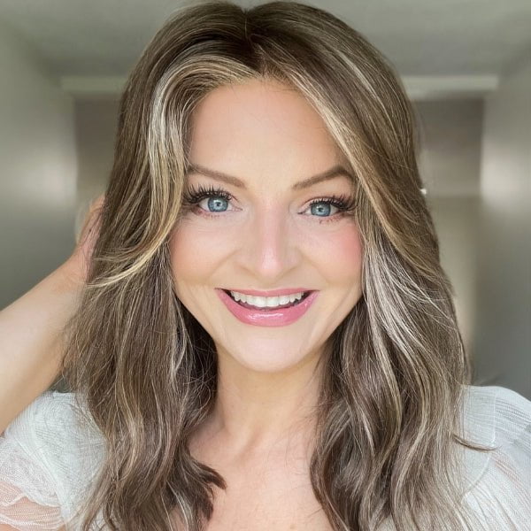 Lia II by Ellen in shade Light Bernstein Rooted