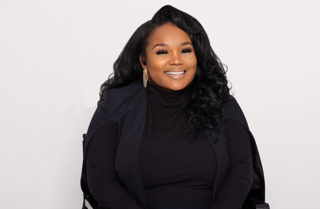 Zara Lite by Jon Renau in shade 22F16S8 Venice Blonde