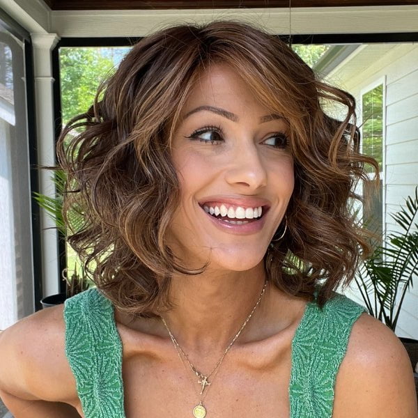 Featured Here: Eclat by Ellen Wille in shade Chocolate Rooted