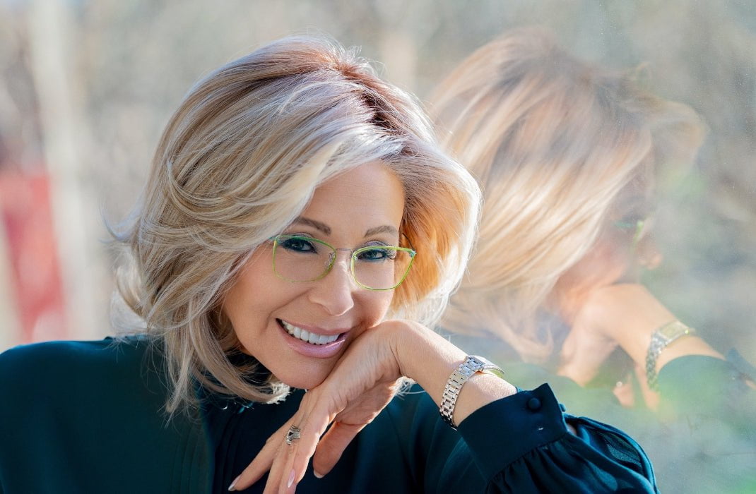 Featured Here: Nyx by Rene of Paris in shade Tres Chocolate R