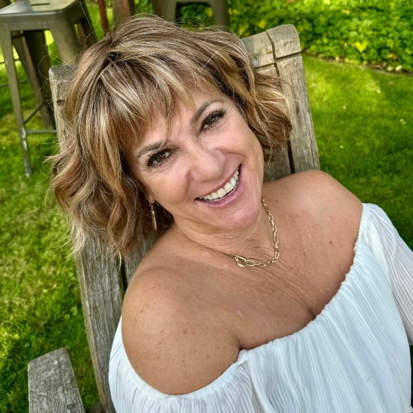 Featured Here: Trend by TressAllure in shade 17/23/R8