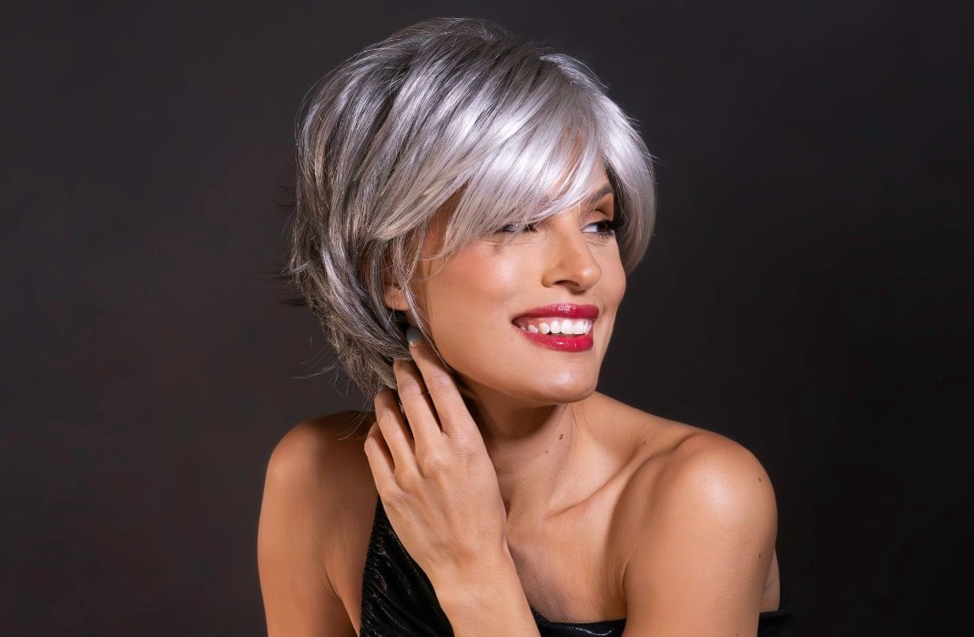 Scene Stealer by Raquel Welch in shade RL17/23SS Iced Latte Macchiato