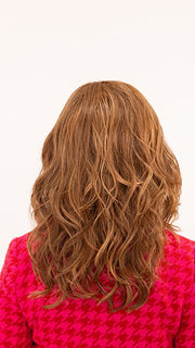 Maha is wearing SEVYN by ESTETICA in color R30/28/26 
