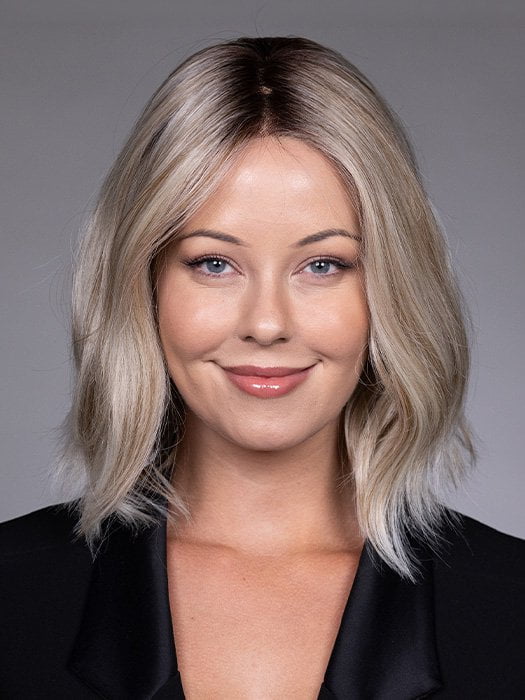 Model is wearing INDIE by BELLETRESS in color BUTTERBEER R | Dark Brown Base and Root that transitions smoothly into a buttery blonde, infused with creamy honey and toffee tones