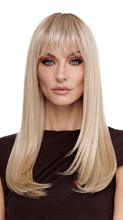 Model is wearing NEXT TOP MODEL by TressAllure in color 19/23/R12 | A beautiful blend of Platinum Blonde and Pale Golden Blonde, shaded with Dark roots