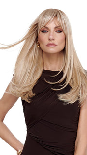 Model is wearing NEXT TOP MODEL by TressAllure in color 19/23/R12 | A beautiful blend of Platinum Blonde and Pale Golden Blonde, shaded with Dark roots