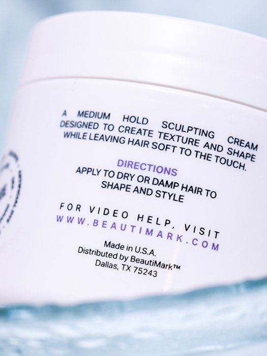 SCULPTING CREME THAT CREATES TEXTURE AND SHAPE