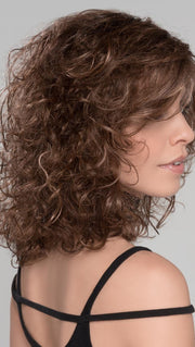 The sides and back are made of wefting to promote a cool, comfortable wear all day. To prolong the life and style of your look