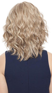 18/22 | Light Ash Blonde blended w/ Beige Blonde