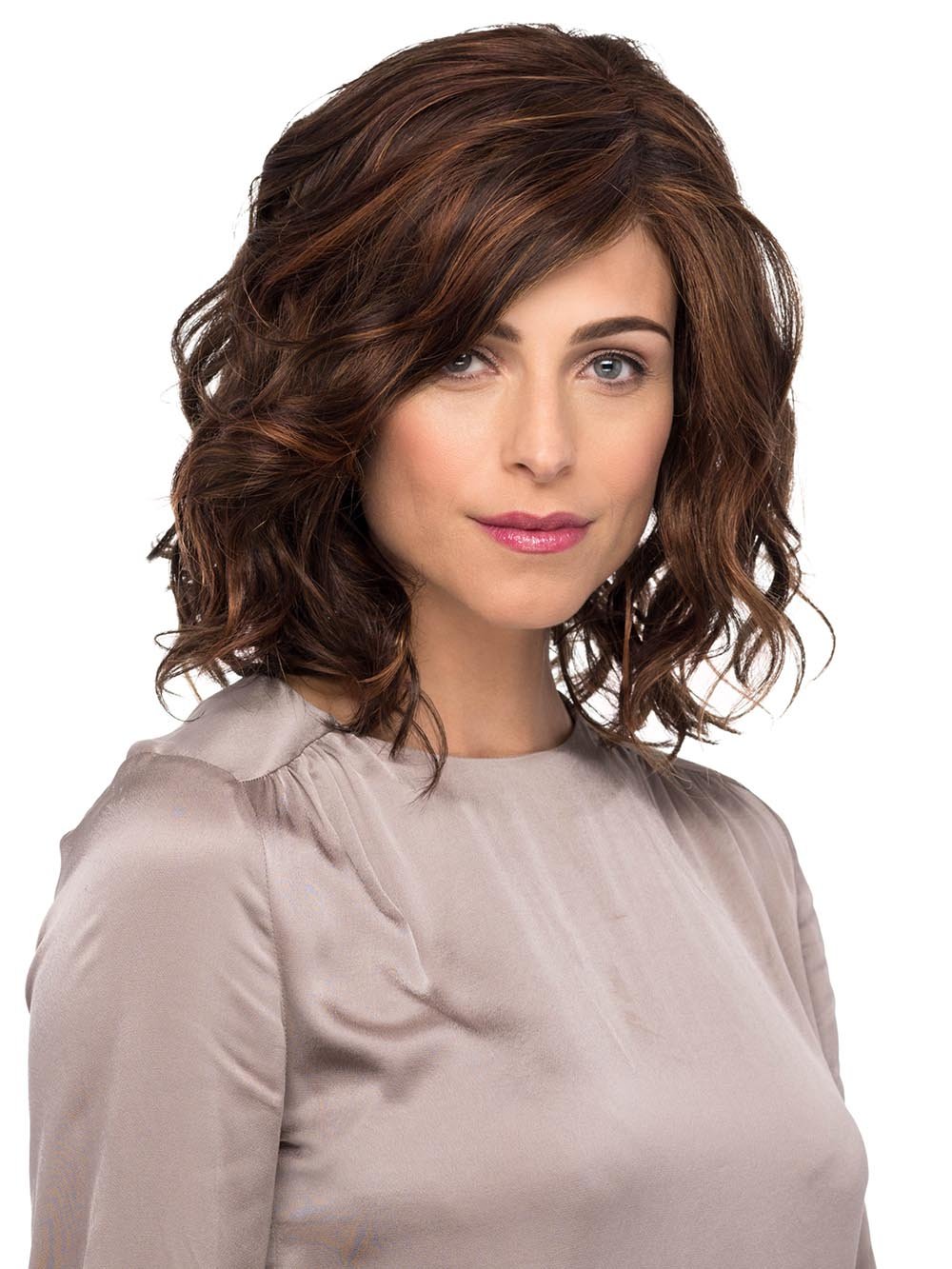 A loose, wavy, mid-length bob that looks and feels wonderfully natural