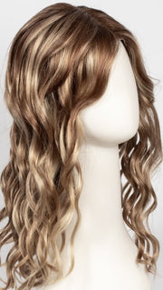 14/26S10 SHADED PRALINES N' CREAM | Light Gold Blonde & Medium Red-Gold Blonde Blend, Shaded with Light Brown