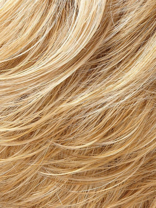 104F24B MACADAMIA | Pale Natural White Blonde & Light Natural Gold Blonde Blend with Light Natural Gold Blonde Nape